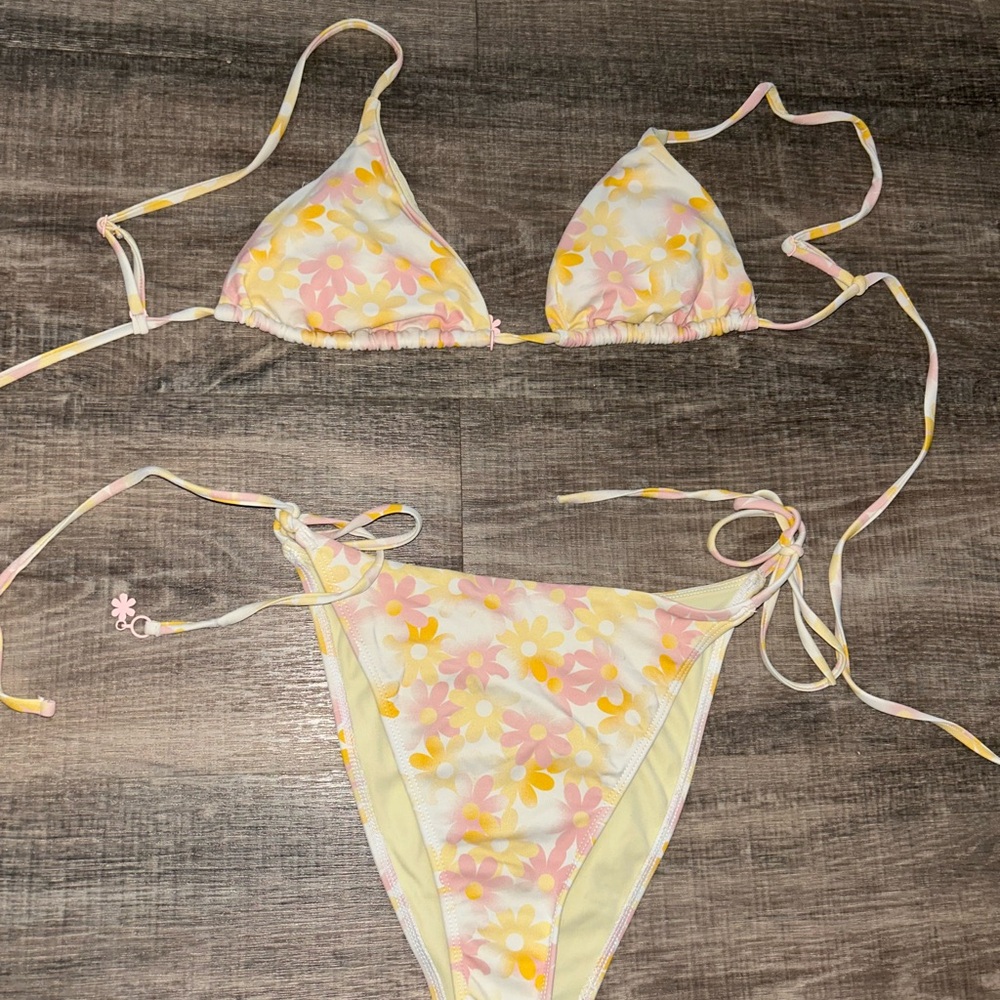 PacSun Floral Bikini Set with Yellow and Pink Flowers